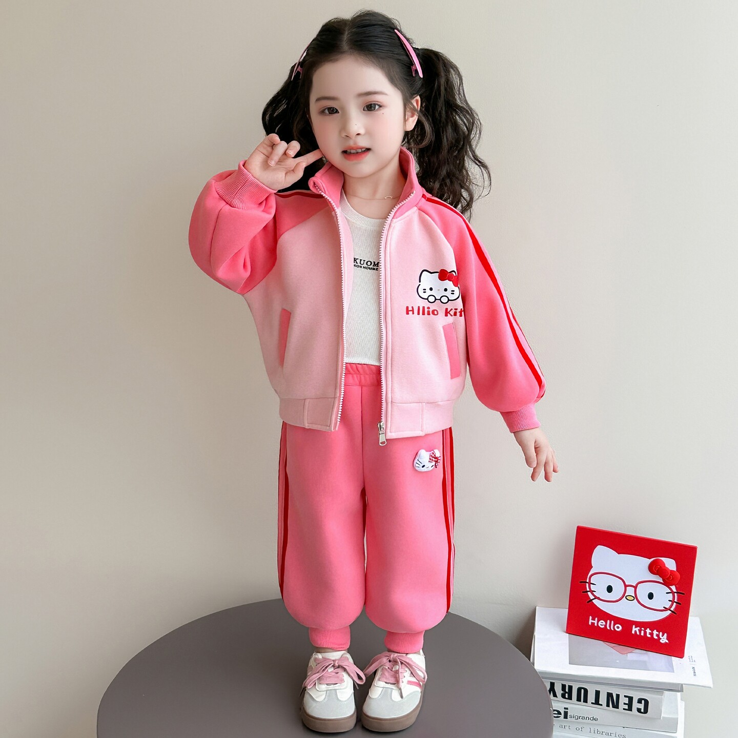 女童套装KT猫春秋外套2026新款春季棒球服春装女孩儿童衣服