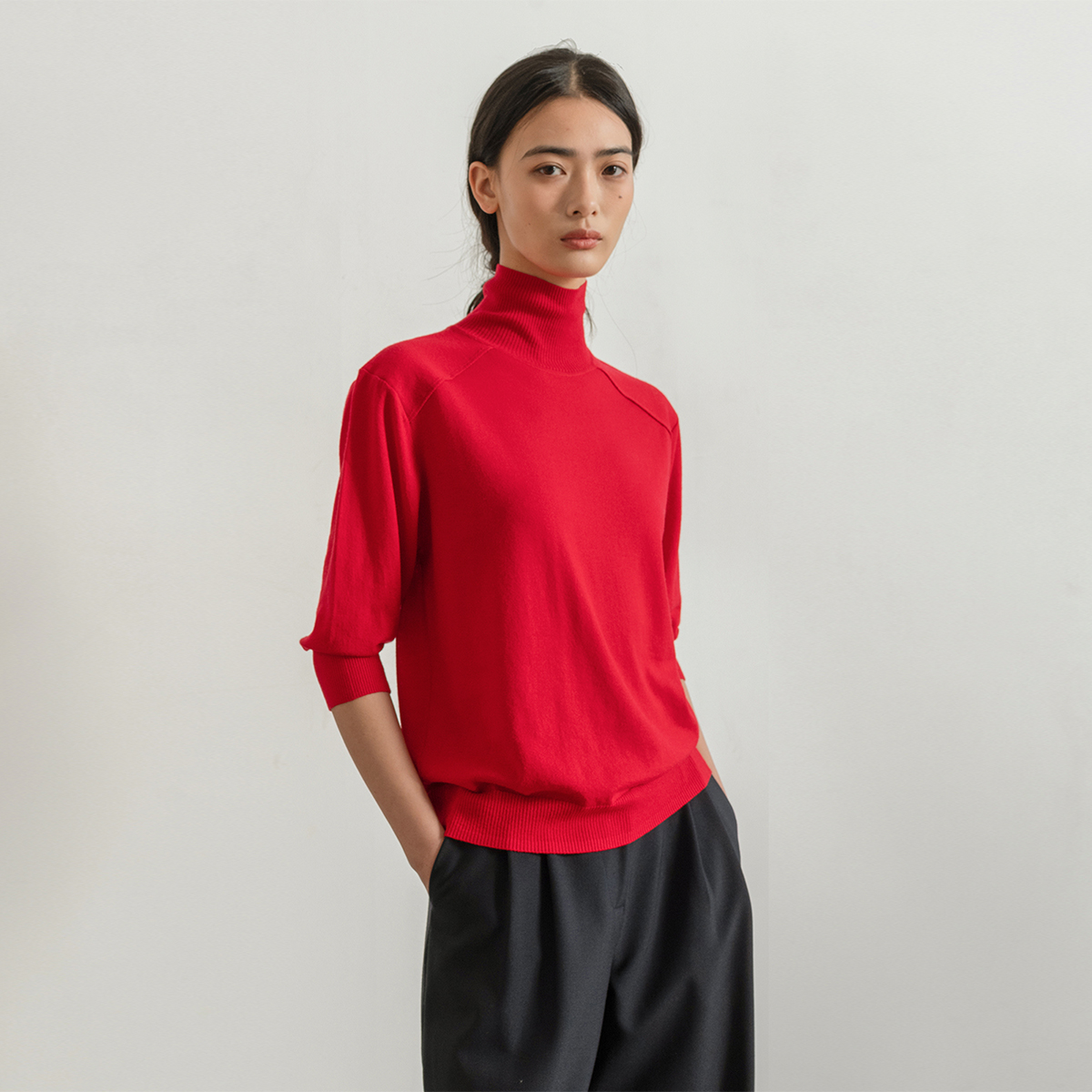 合体版型，中袖设计，率性型格