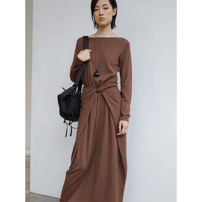 322WORKHOUSE羊毛船领针织连衣裙