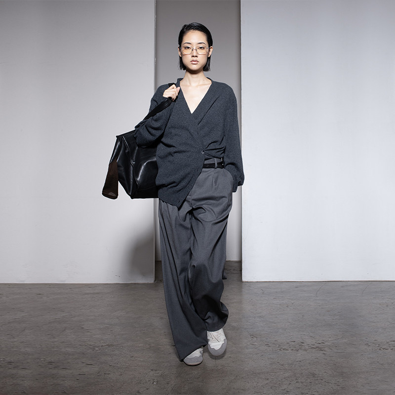 322WORKHOUSE纯山羊绒v领针织开衫女2025新款秋季设计感外套B418,女装/女士精品,羊绒衫,淘宝优惠券,粉丝福利购,淘宝优惠卷