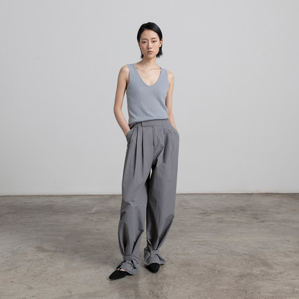 322WORKHOUSE棉混纺褶皱束脚休闲裤女2025新款春直筒两穿长裤B117