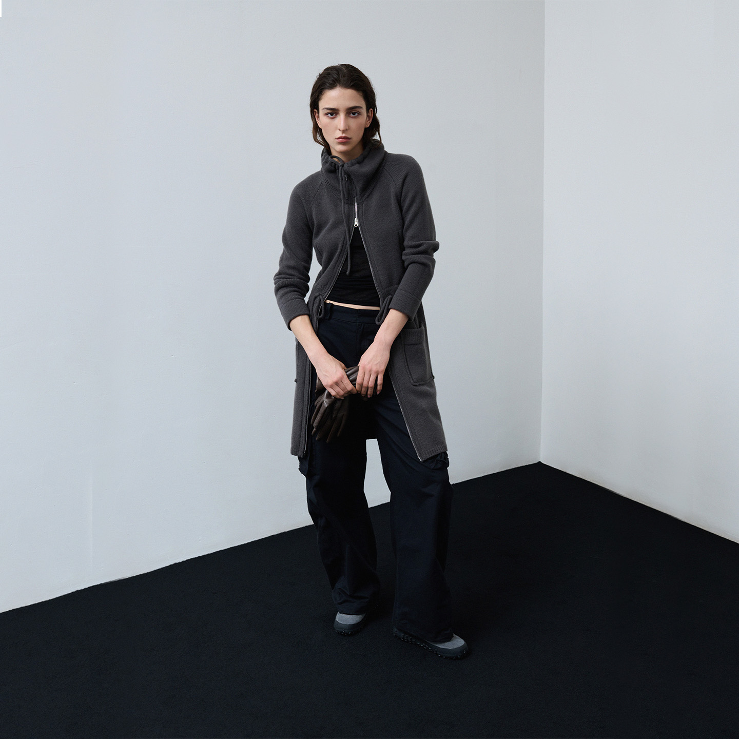 纯羊毛高领拉链针织外套