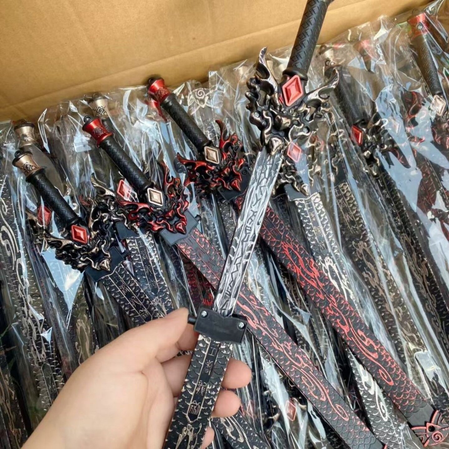 新款弹射剑玩具儿童弹射宝剑自动