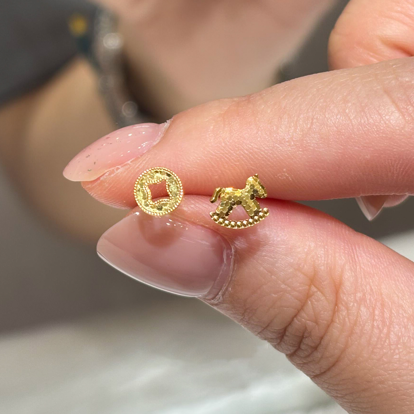 马上有钱小金马铜钱耳钉2025新款