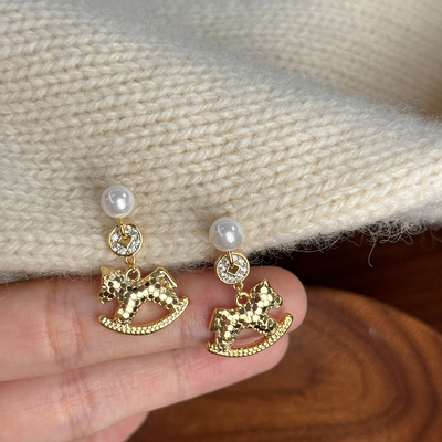 马上有钱碎冰冰金色小马铜钱耳环