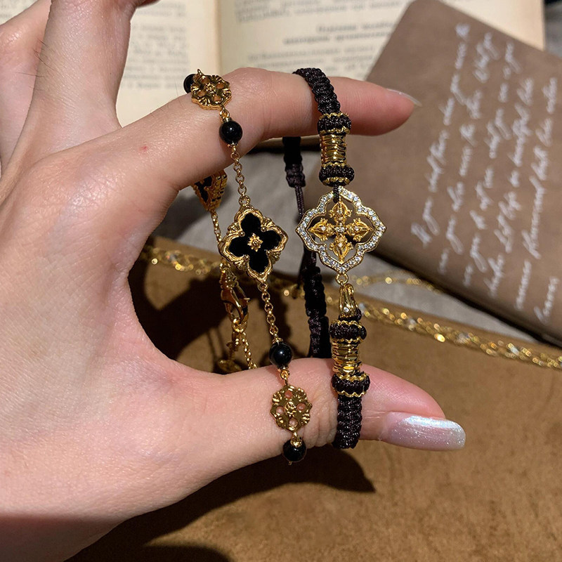 老钱风复古黑金色四叶花手链女款图片