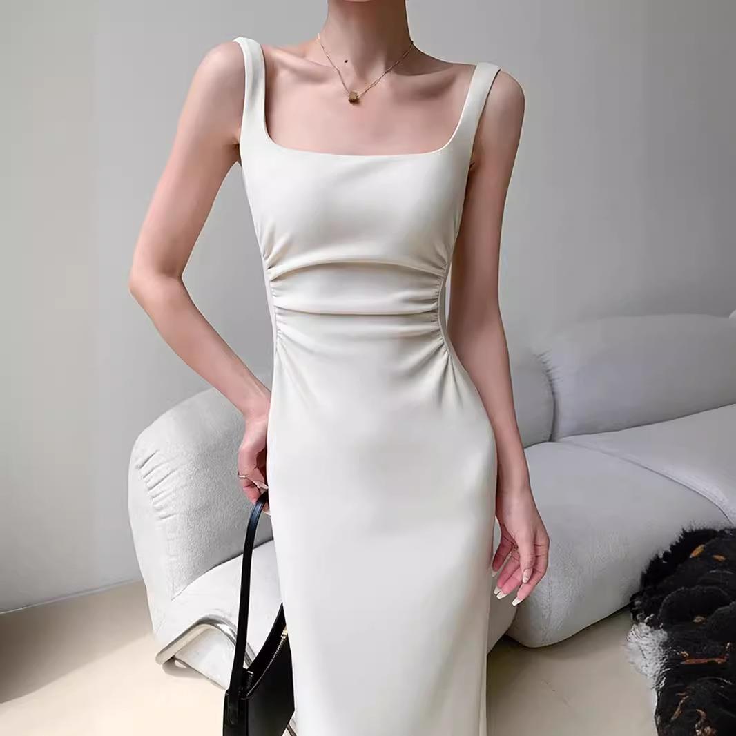 高级日常米白色无袖吊带背心连衣裙女2025夏季新款修身包臀长裙子