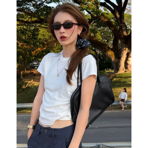 白色圆领短袖t恤女新款修身短款