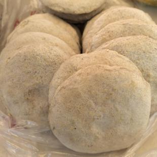 湖北随州土特产农家自制干豆渣霉豆渣粑湖北豆制品干货豆渣