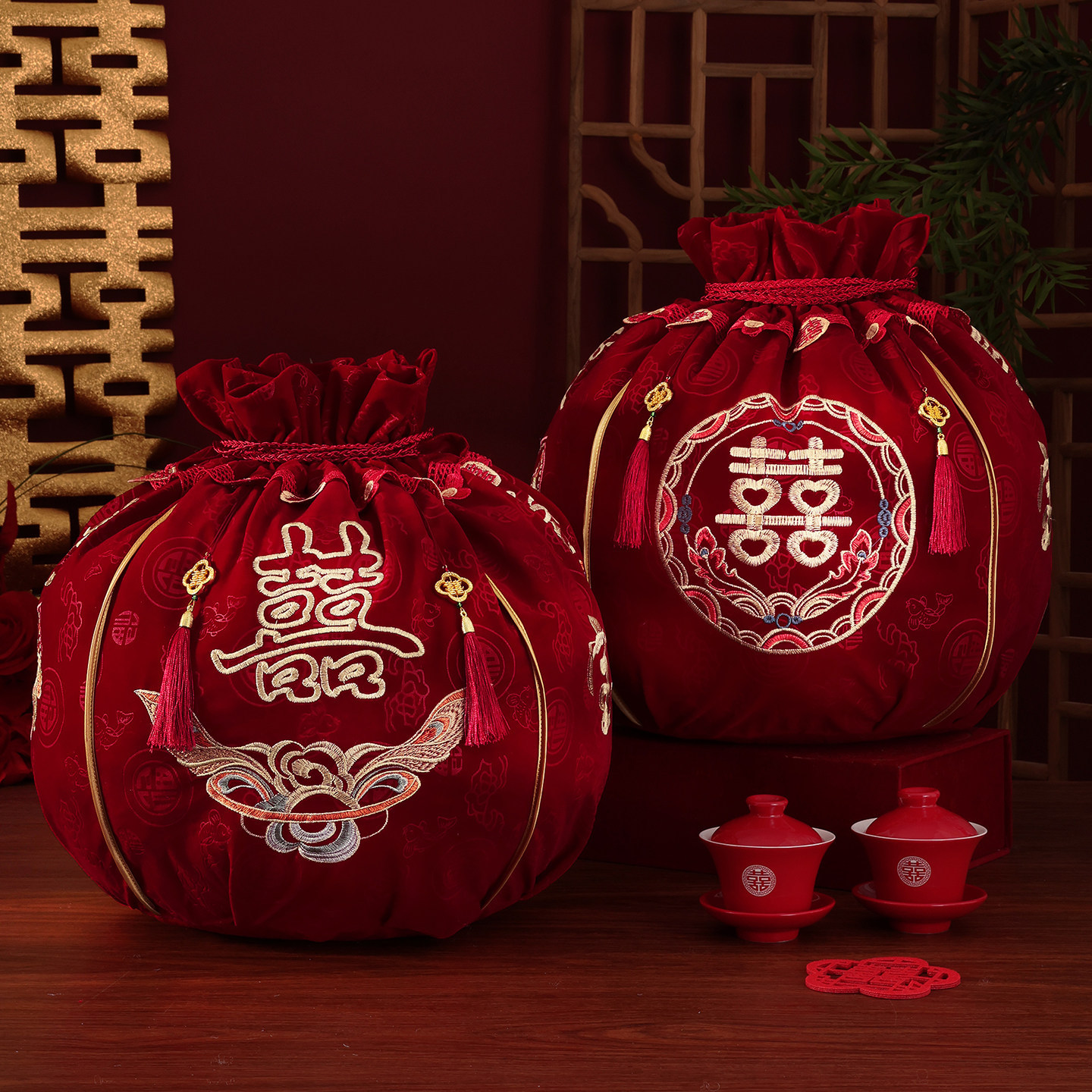 结婚刺绣酒红植绒双喜福袋新娘陪嫁包袱抽绳束口袋聚宝盆喜庆用品
