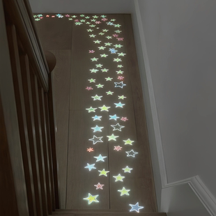 夜光星星墙贴儿童房卧室学生宿舍天花板墙上发光贴纸星空顶装饰