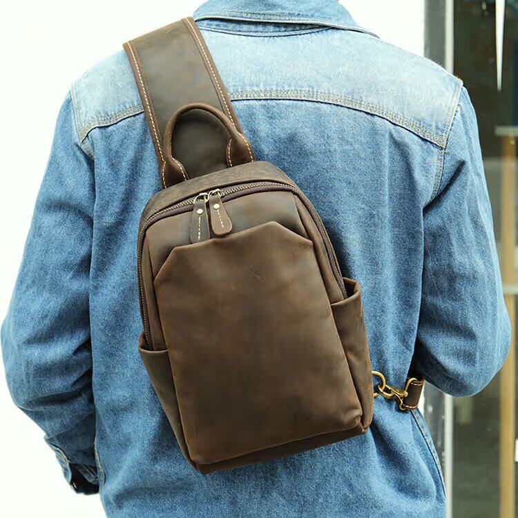 复古疯马潮男士包真皮户外胸包多功能单肩包大容量头层牛皮斜挎包
