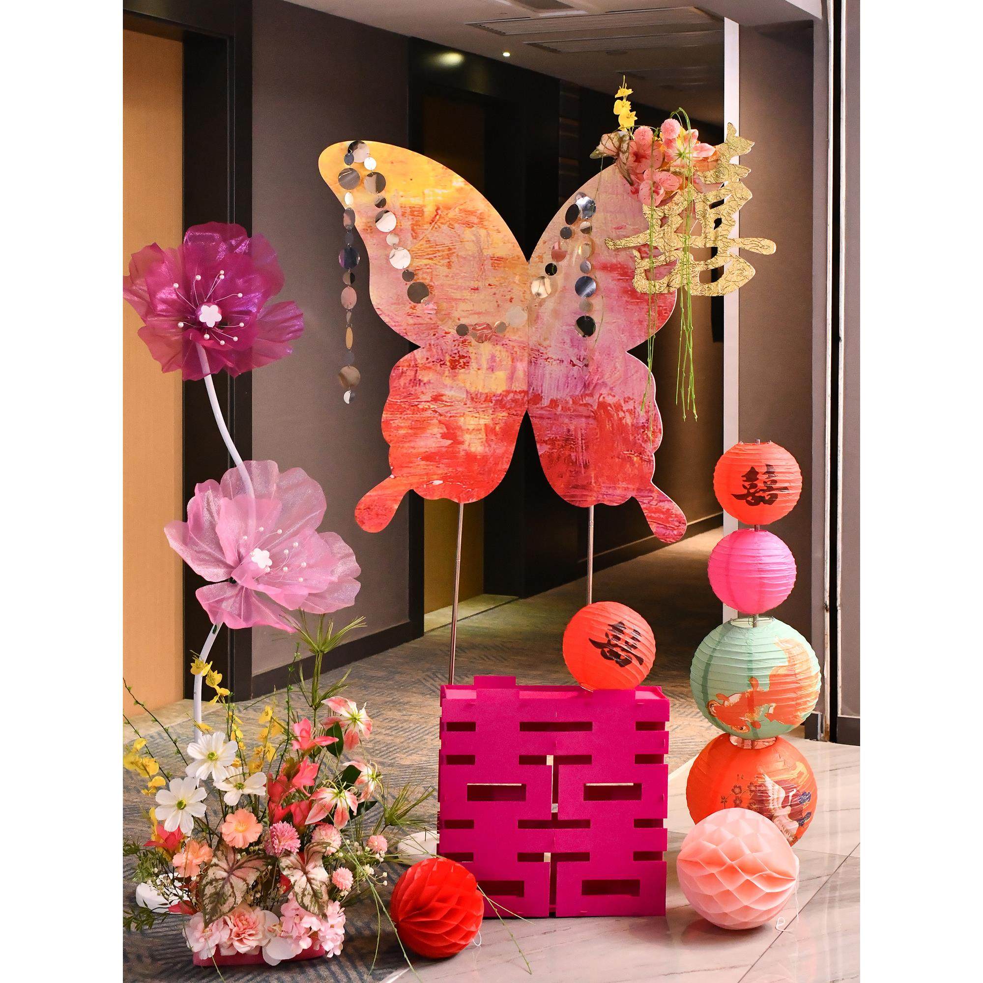 礼服蝴蝶Kt板婚礼房间装饰道路指南订婚卧室装饰欢迎卡酒店快乐风,节庆用品/礼品,婚房布置套装,淘宝优惠券,粉丝福利购,淘宝优惠卷