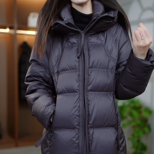 平湖羽绒服女款冬季2025新款今年流行爆款九江巨好看时尚保暖外套