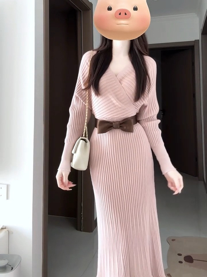 纯欲风粉色V领针织连衣裙女春季新款收腰显瘦绝美包臀打底长裙子,女装/女士精品,连衣裙,淘宝优惠券,粉丝福利购,淘宝优惠卷