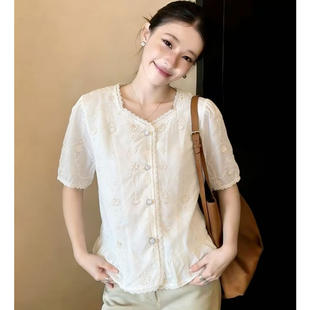 复古宫廷风绣花短袖 甜美减龄小衫 衬衫 新款 宽松气质上衣 女夏季 法式