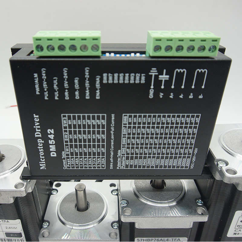 DM542高性能两相DSP数字式低压低噪音高细分57/86步进电机驱动器