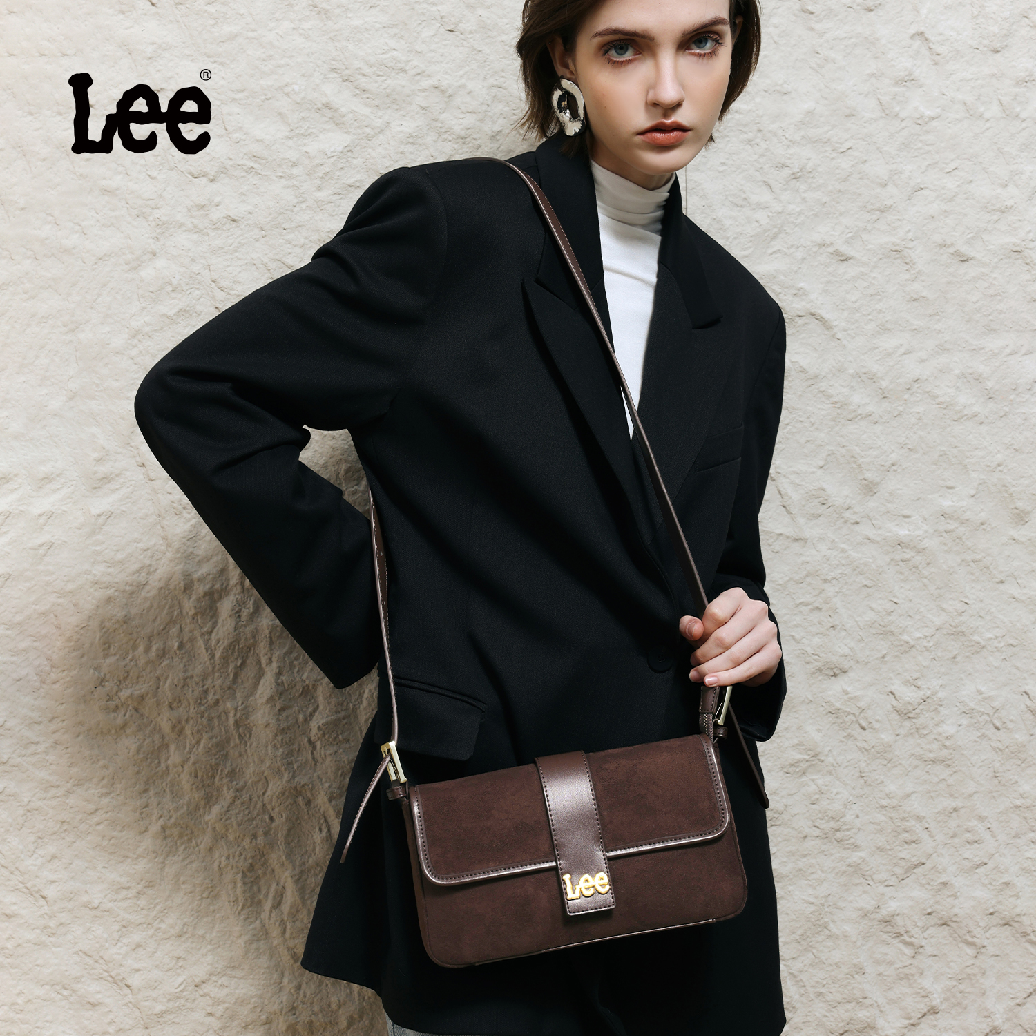 Lee官方新款高级感麂皮绒单肩包女秋冬百搭斜挎包复古旋扣邮差包