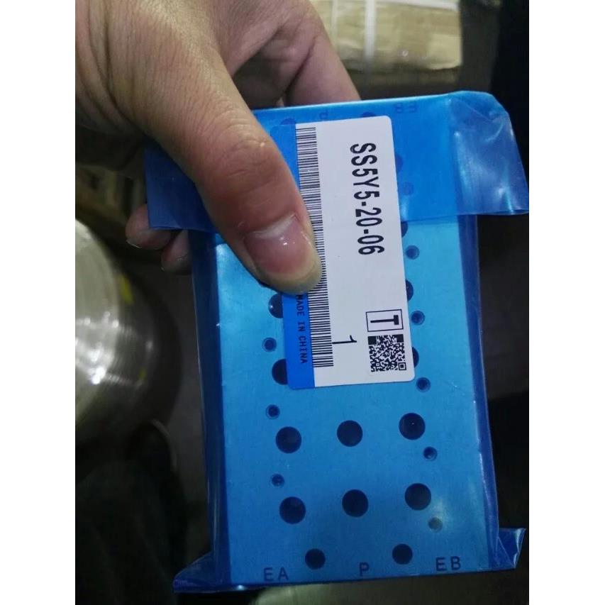 全新7000系列汇流板SS5Y7-20-02-03-04-05-06-07-08-09-10-20盲板