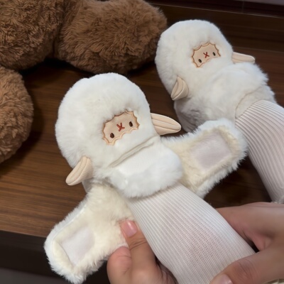 小脸羊婴儿棉拖鞋加绒加厚宝宝鞋6到12个月保暖秋冬季防掉软底鞋