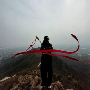 登山杖红飘带超长丝带装饰户外爬山登顶旅游纪念道具拍照出片神器