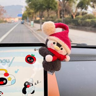汽车装 饰卡通可爱企鹅毛绒公仔车载中控台屏幕趴趴摆件车内饰品