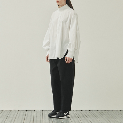 韩国设计师品牌2024新款女高端白色休闲衬衣小众设计衬衫上衣立领