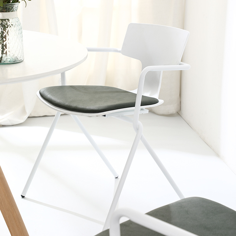 北欧铁艺靠背餐椅书桌椅咖啡厅网红艺术凳子时尚展厅洽谈椅化妆椅