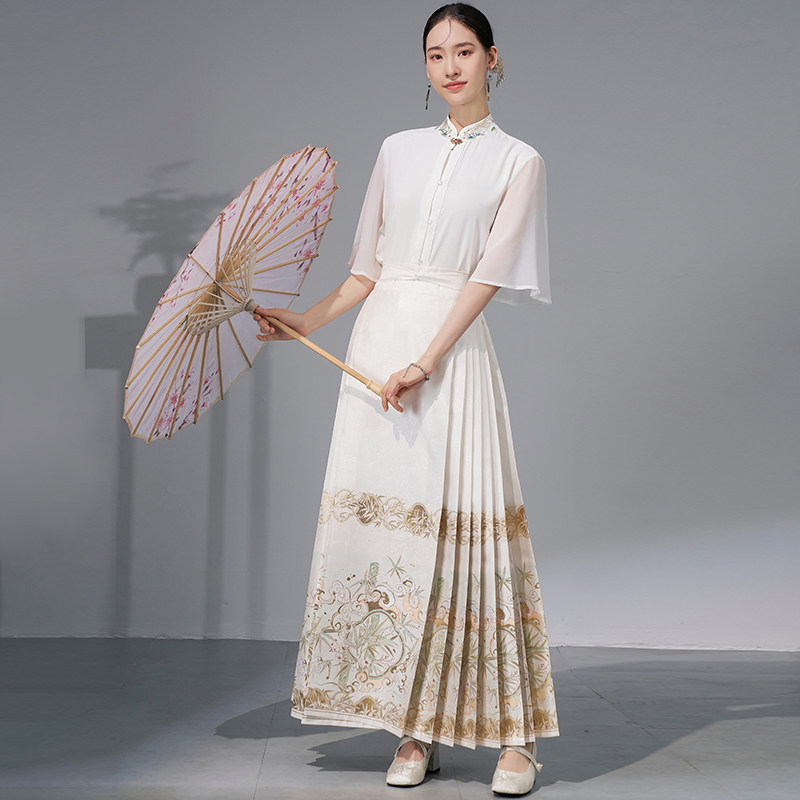 洛如嫣原创【春意静】新中式古装汉服女清新素雅马面裙显瘦半身裙,女装/女士精品,汉服半身裙,淘宝优惠券,粉丝福利购,淘宝优惠卷