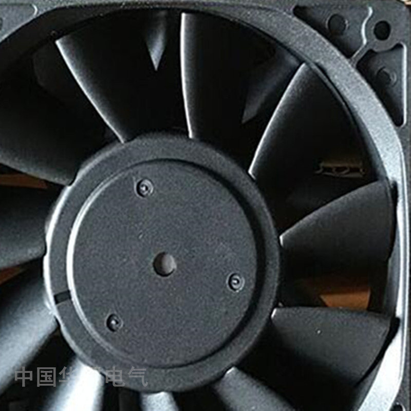 。PFB1224UHE DC24V 2.40A 12038 12CM直流散热风扇 大风量轴流风
