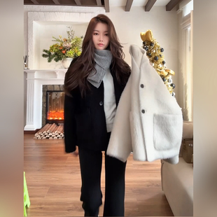 COCO ZONE 刘 一一 “布兰卡”100羊毛V领毛呢外套 CD2A3339