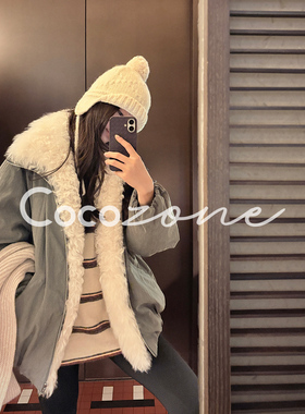 COCO ZONE 刘 一一“雪域外套”90鹅绒天丝混纺鹅绒服 CD2A2709