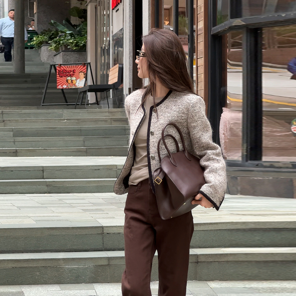 COCO ZONE 刘11 2025早秋设计感撞色边圆领外套简约百搭上衣女