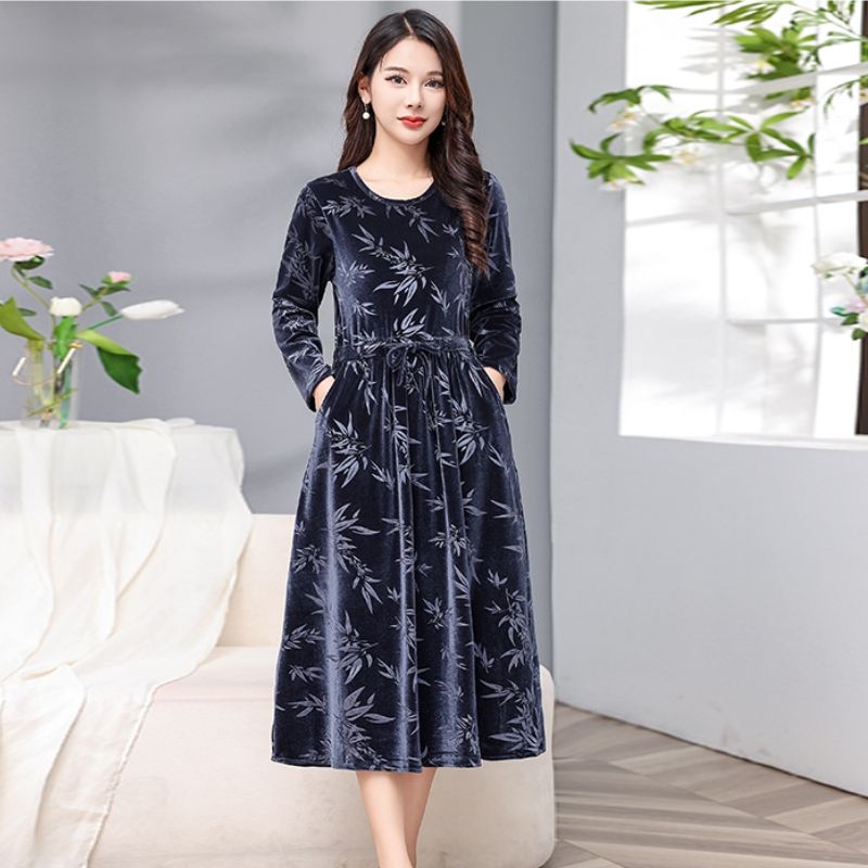 新款秋冬时尚高端韩国绒连衣裙中老年大码女装显瘦妈妈洋气裙子