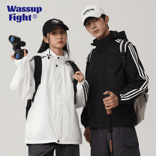 夹克防水休闲跑步春秋季 开衫 潮 FIGHT三条杠运动连帽男女款 WASSUP