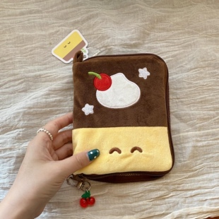 可爱布丁卡包证件收纳包高颜值多功能旅行护照包便携随身零钱包女