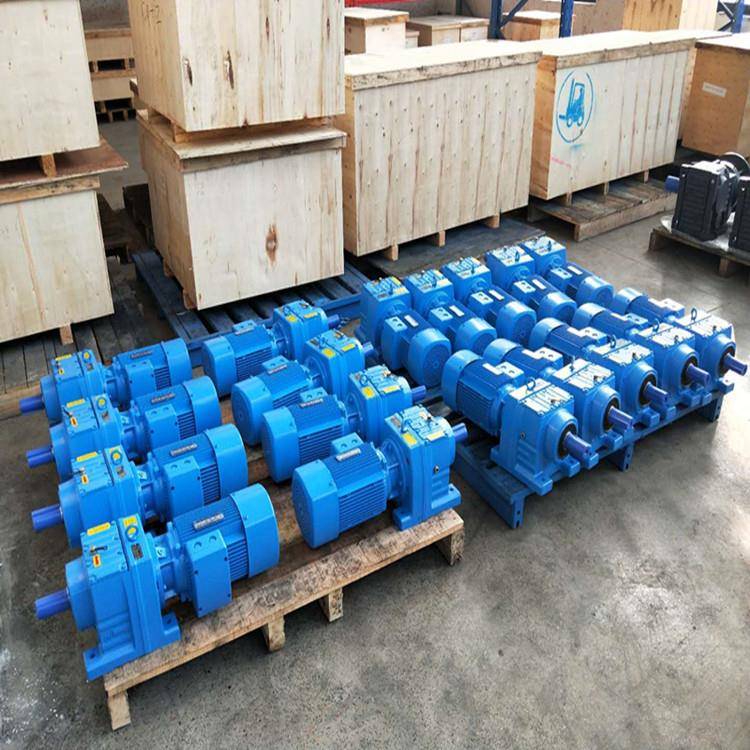 传邦上海齿轮减速机R47-Y1.1-.10.15斜齿轮硬齿面减速器效率高