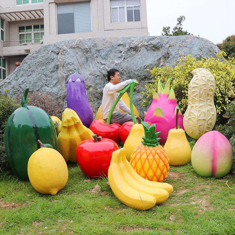 田园玻璃钢蔬菜水果雕塑户外农场菜园景区景观白菜草莓南瓜美陈摆
