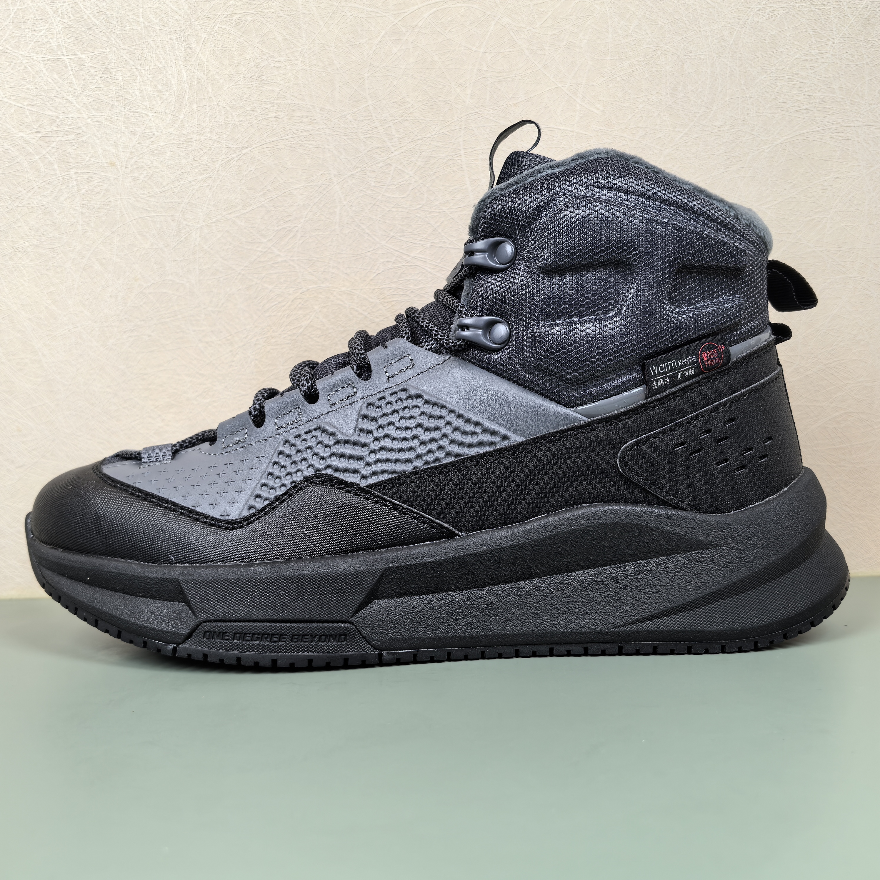 361度男鞋加毛运动时尚鞋专柜正品2025冬季新款雪地胎大棉鞋6703A