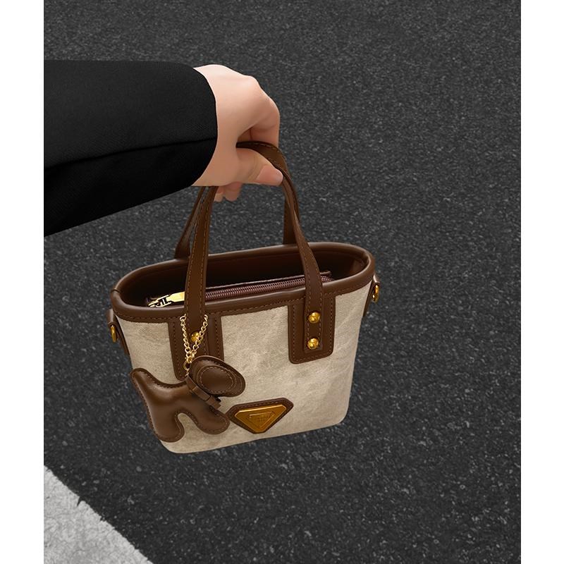 今年流行爆款包包女春夏百搭2025新款潮时尚斜挎手提小拎包水桶包