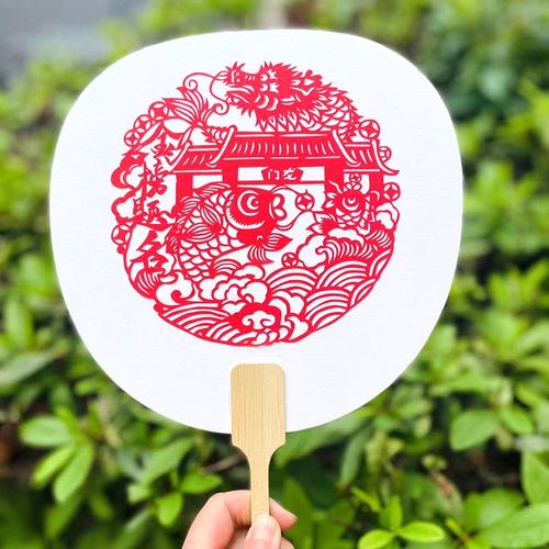 民间艺术剪纸团扇宣纸创意特色手工文创产品古典风扇子中国风