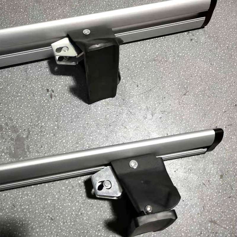 车顶横杆。越野车SUV 虎爪轿车通用不挡天窗横杆供应车顶支架