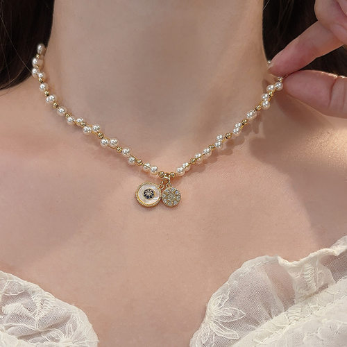 法式双层叠戴天然贝母珍珠项链女 轻奢小众新款高级感锁骨链配饰