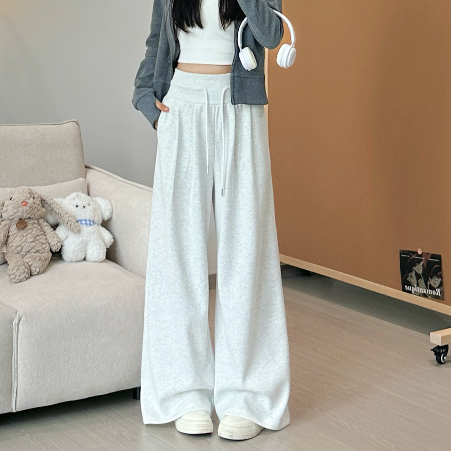 收腹提臀百褶阔腿裤女秋季新款卫裤瑜伽休闲裤棉拖地宽松百搭长裤