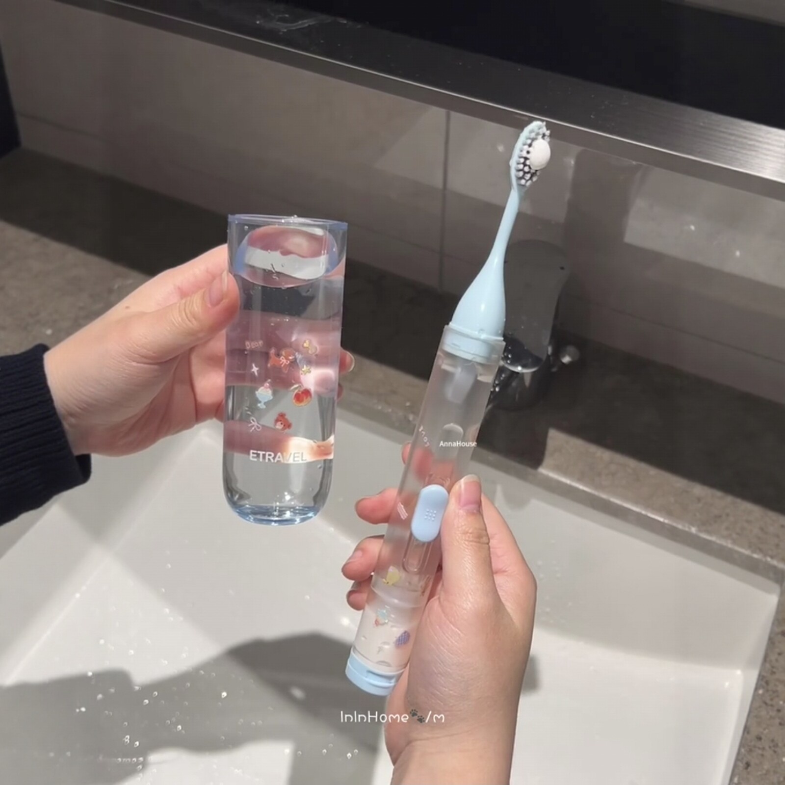 折叠便携一体牙刷牙膏洗漱套装