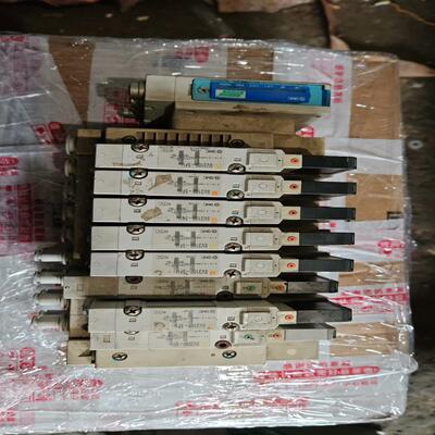 【议价】拆机SMC电磁阀SV3100-5FUSV3400-5PU