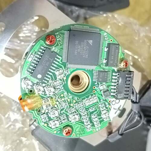 【议价】【议价】安川编码器utsih-b17cc、拆机包好。