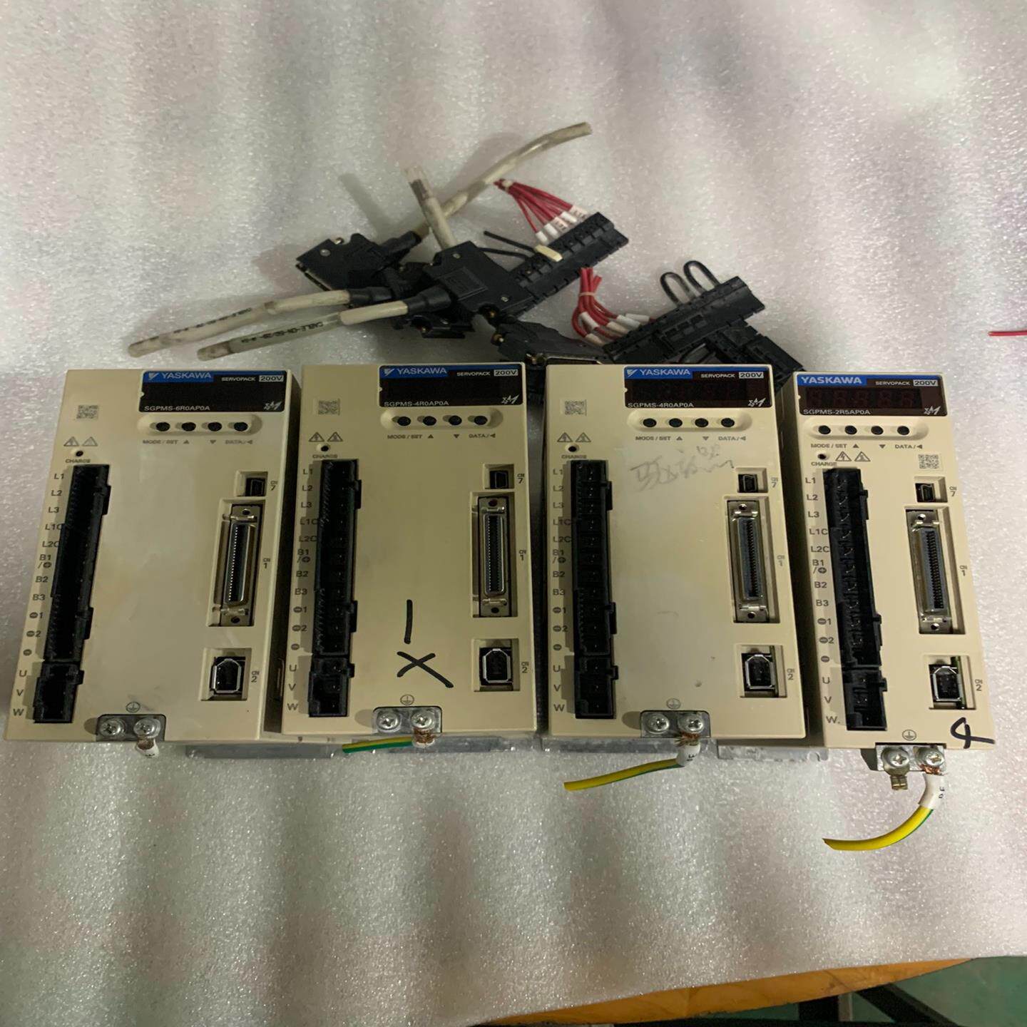 【议价】安川450W伺服驱动器外观成色型号如图一样SGPMS-2R5