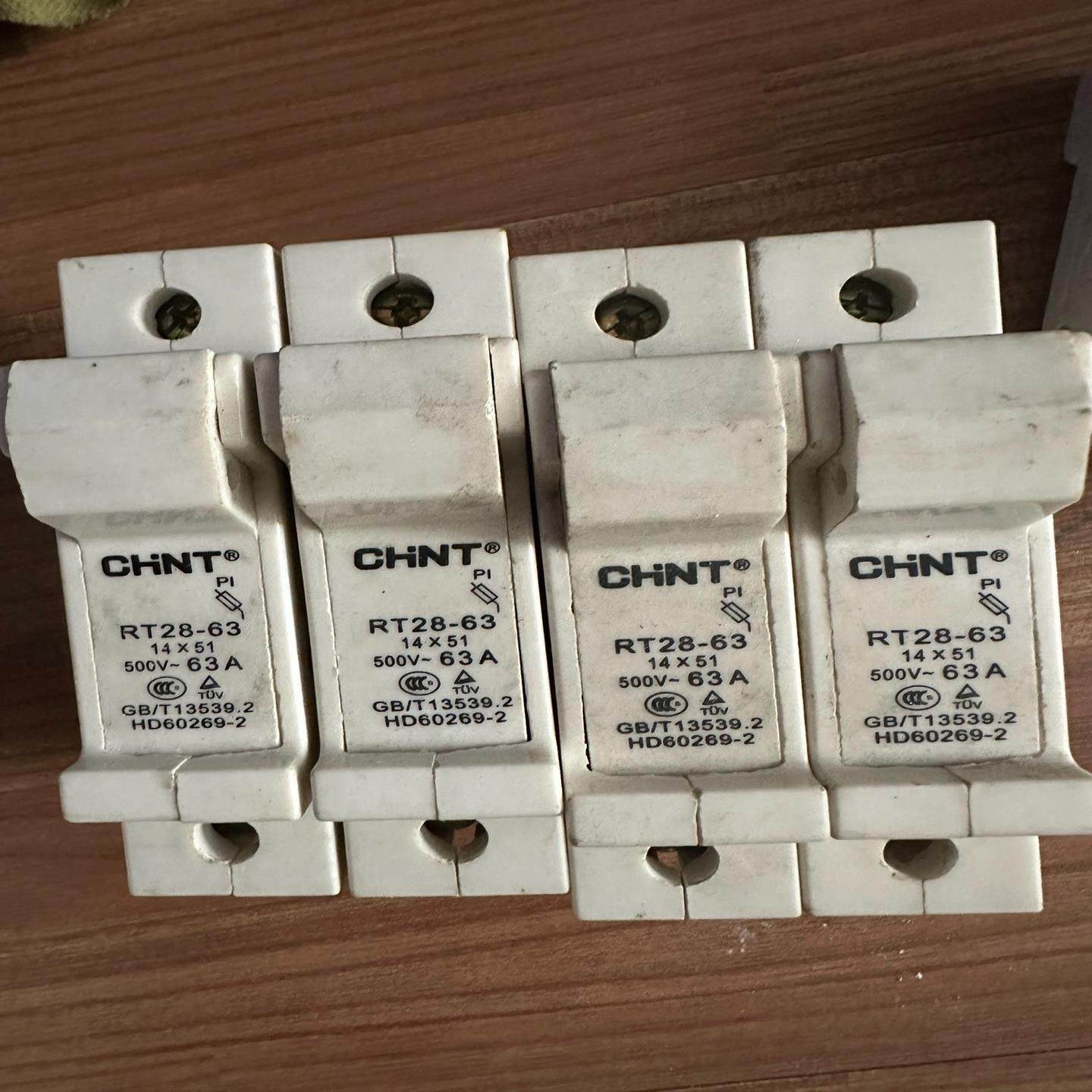 【议价】二手熔断器底座  RT28N-329个RT28-63