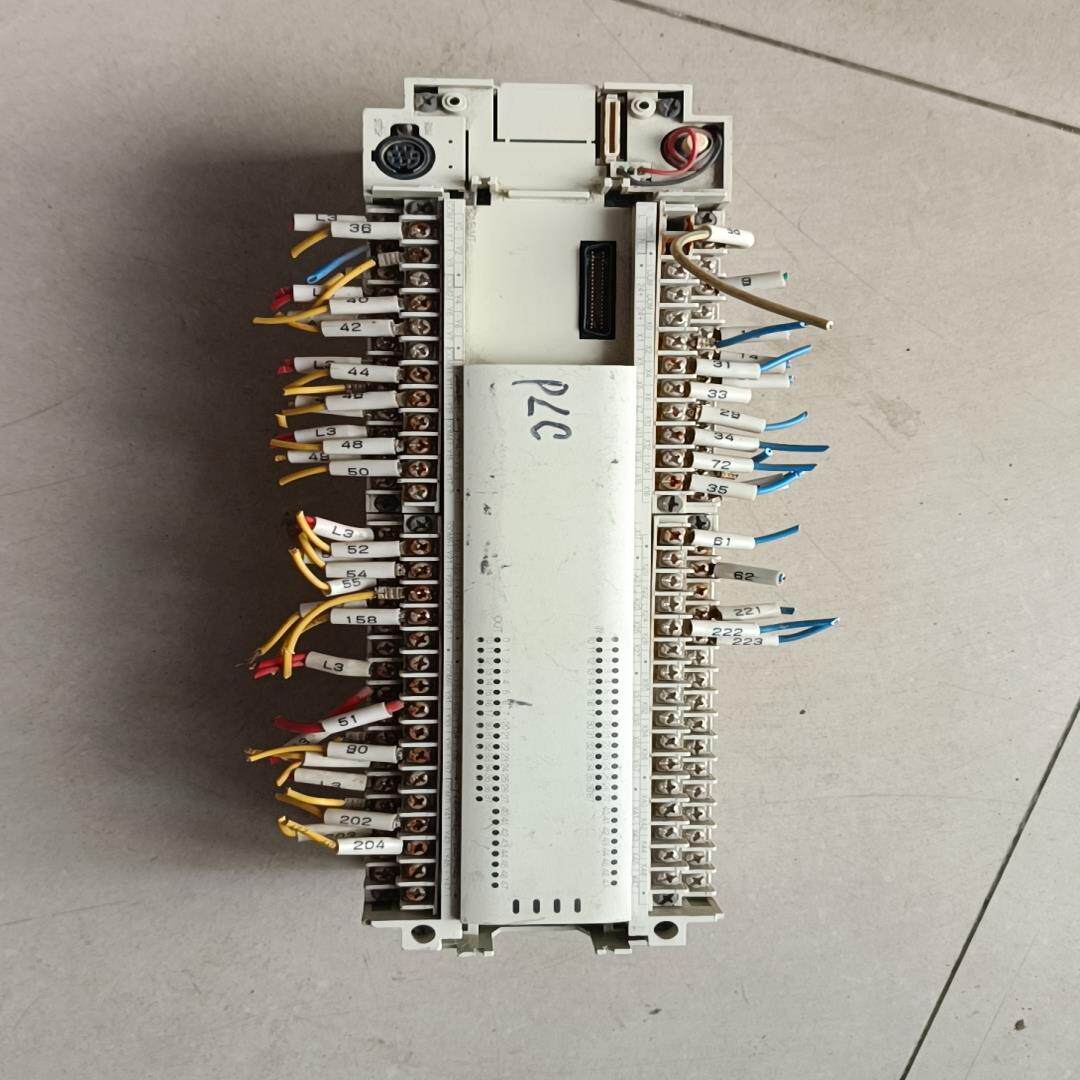 【议价】三菱PLC  FX2N-80MR-001实物拍摄成色如图